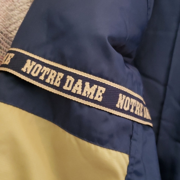 NOTRE DAME JACKET - LARGE BUT FITS LIKE XL - Picture 2 of 6